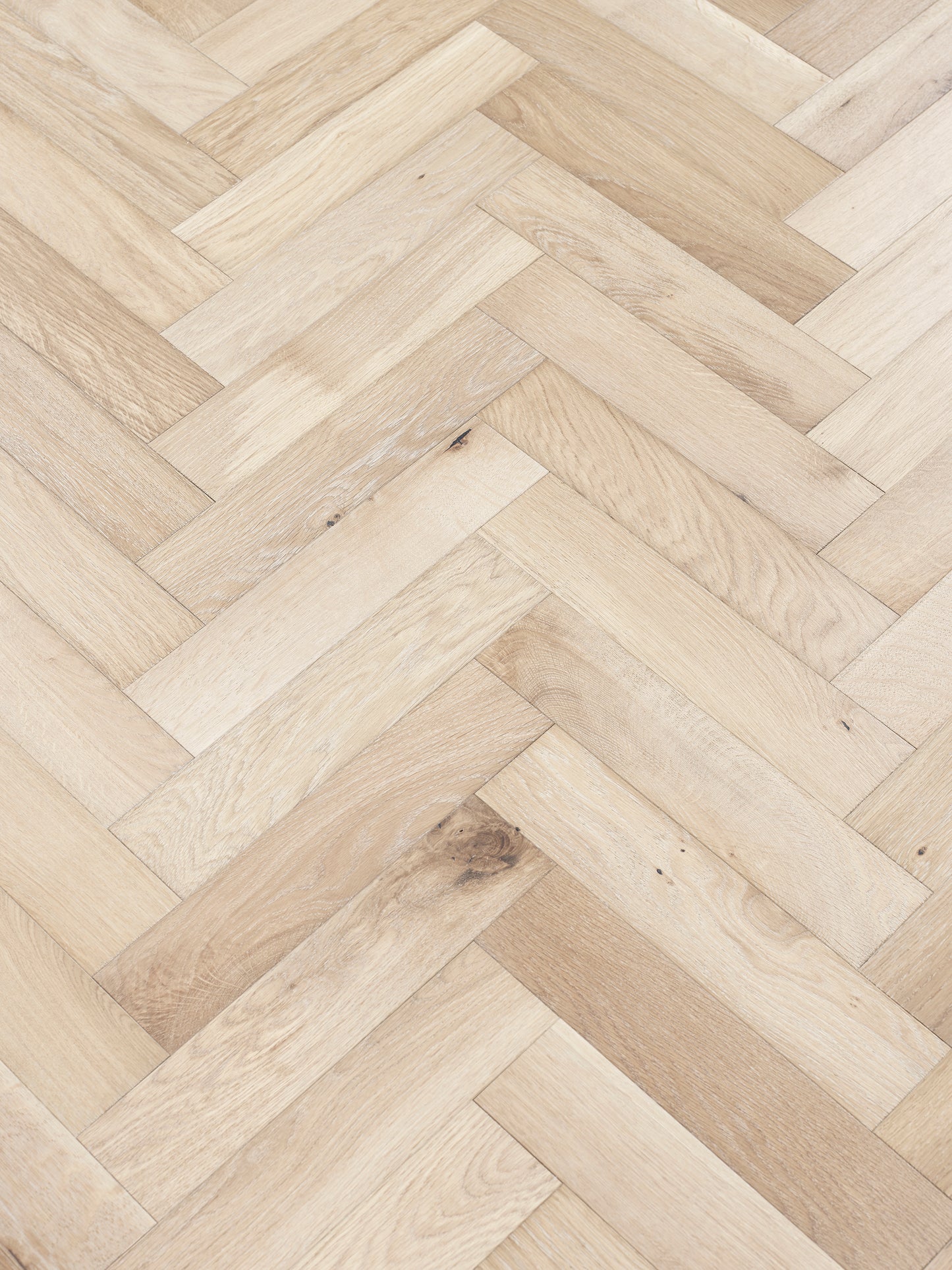 Nordic Engineered Oak Herringbone