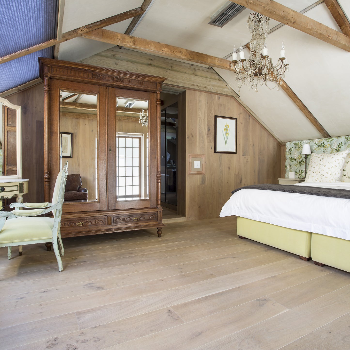 Fleece Engineered oak range showing a light oak with warm tones