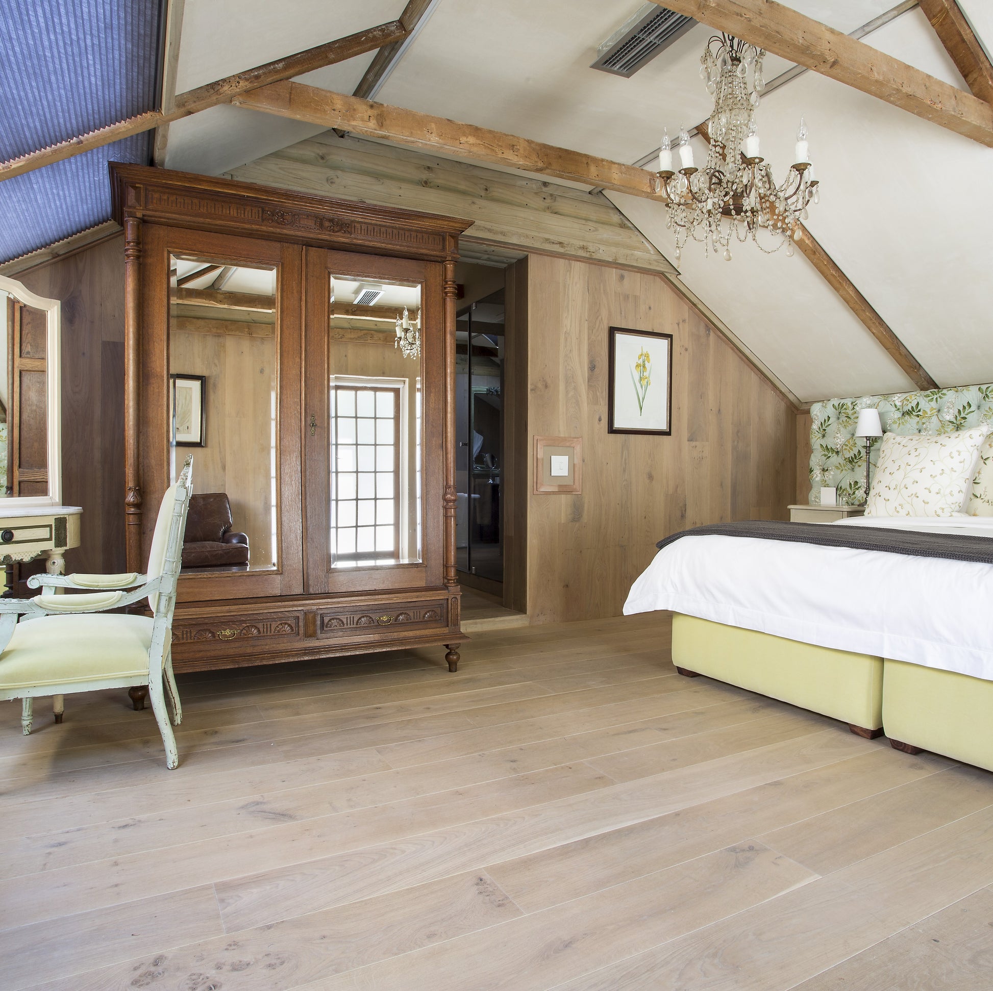 Fleece Engineered oak range showing a light oak with warm tones
