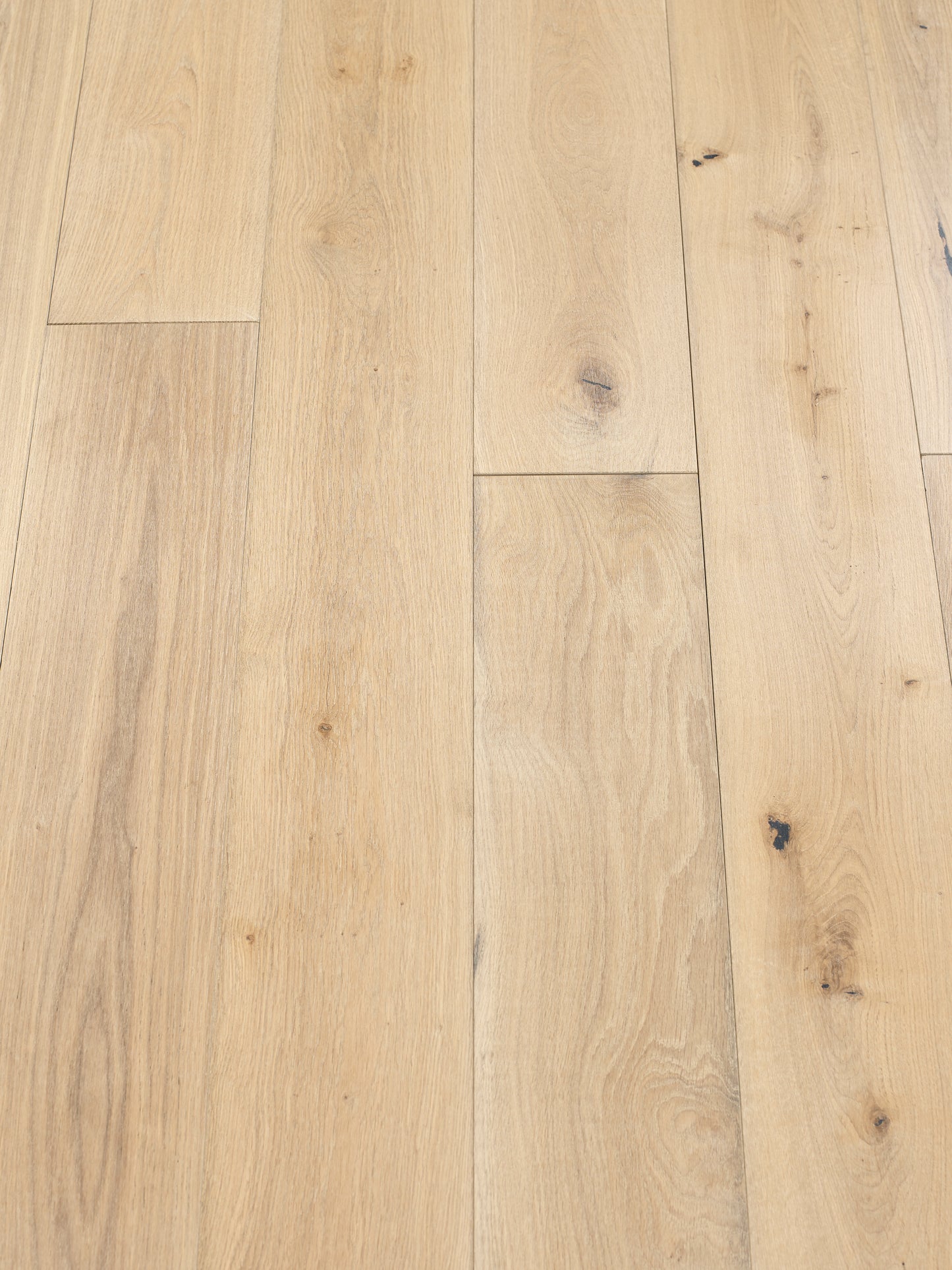 Cotton Engineered Oak Wide Plank