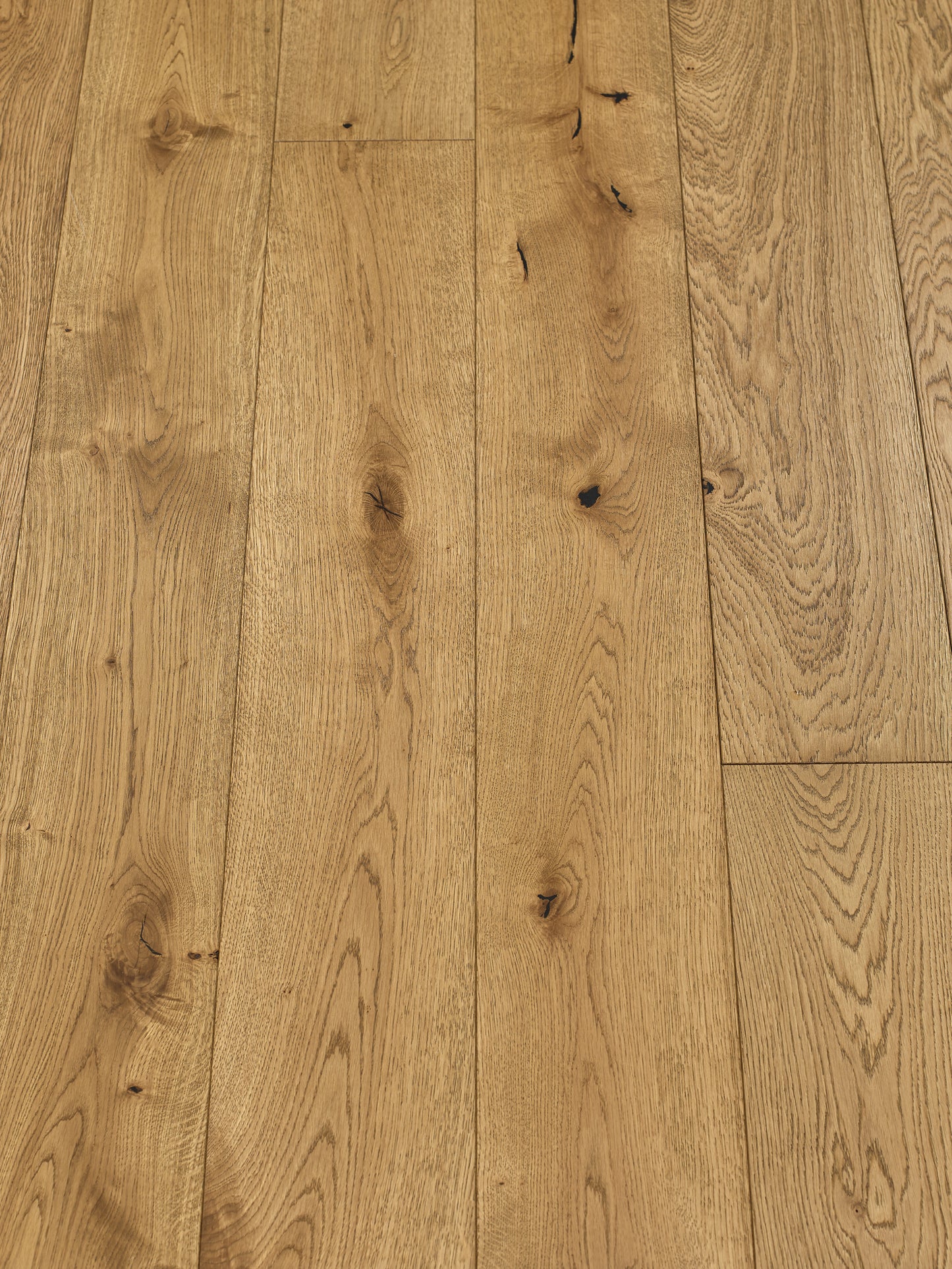 Fumee Engineered Oak