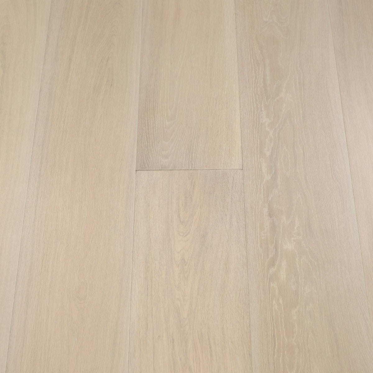 Pearlescent Engineered Oak
